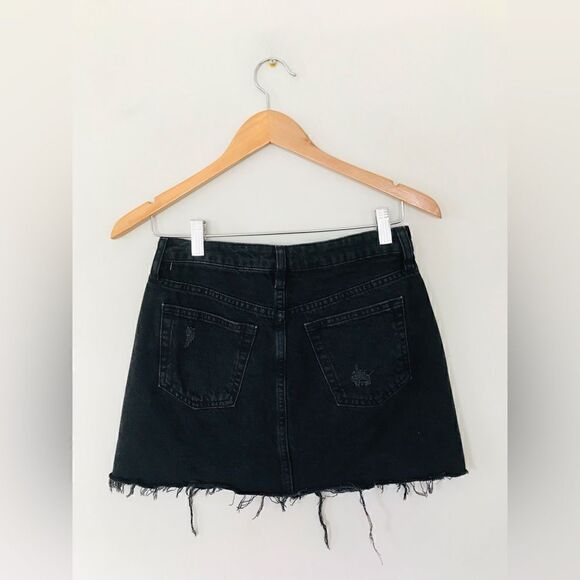 free People | Black A-Line Distressed Denim Mini Skirt | size 26 - Picture 6 of 6